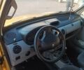 Желтый Рено Кенгу, объемом двигателя 1.46 л и пробегом 280 тыс. км за 3500 $, фото 6 на Automoto.ua