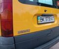 Желтый Рено Кенгу, объемом двигателя 1.5 л и пробегом 216 тыс. км за 3750 $, фото 24 на Automoto.ua
