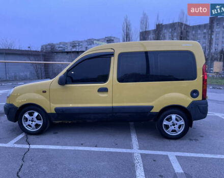 Желтый Рено Кенгу, объемом двигателя 1.5 л и пробегом 300 тыс. км за 4000 $, фото 6 на Automoto.ua