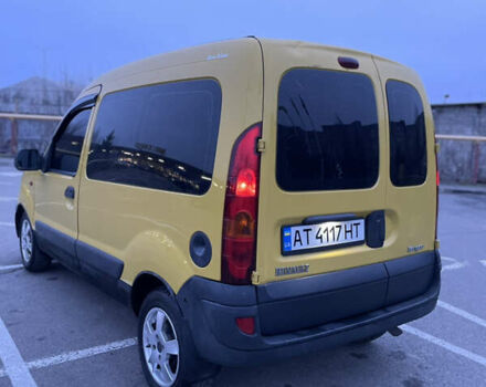 Желтый Рено Кенгу, объемом двигателя 1.5 л и пробегом 300 тыс. км за 4000 $, фото 5 на Automoto.ua