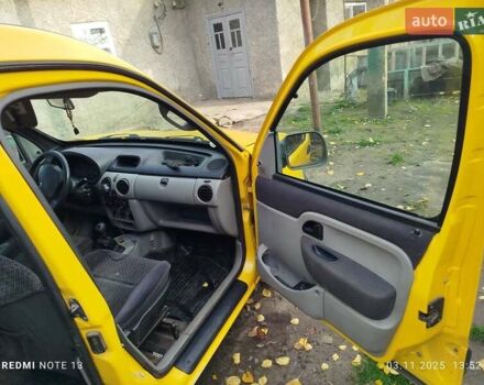 Желтый Рено Кенгу, объемом двигателя 1.5 л и пробегом 200 тыс. км за 2300 $, фото 11 на Automoto.ua