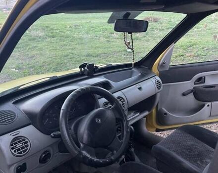 Жовтий Рено Кєнгу, об'ємом двигуна 1.5 л та пробігом 280 тис. км за 4200 $, фото 3 на Automoto.ua