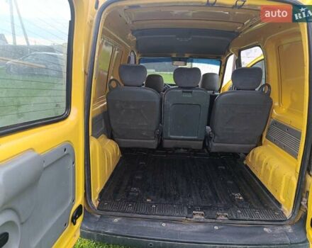 Желтый Рено Кенгу, объемом двигателя 1.46 л и пробегом 311 тыс. км за 2900 $, фото 11 на Automoto.ua