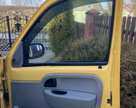 Желтый Рено Кенгу, объемом двигателя 1.5 л и пробегом 240 тыс. км за 4350 $, фото 5 на Automoto.ua