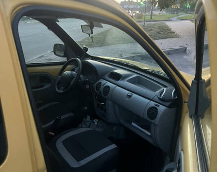 Жовтий Рено Кєнгу, об'ємом двигуна 1.5 л та пробігом 330 тис. км за 3350 $, фото 7 на Automoto.ua