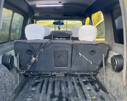 Желтый Рено Кенгу, объемом двигателя 1.5 л и пробегом 240 тыс. км за 4350 $, фото 9 на Automoto.ua