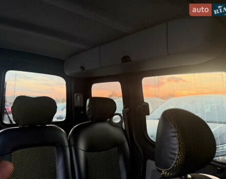 Рено Кєнгу 2005 у Каменце-Подольском на Automoto.ua Жовтий Рено Кєнгу, об'ємом двигуна 1.6 л та пробігом 190 тис. км за 4800 $, фото 9 на Automoto.ua