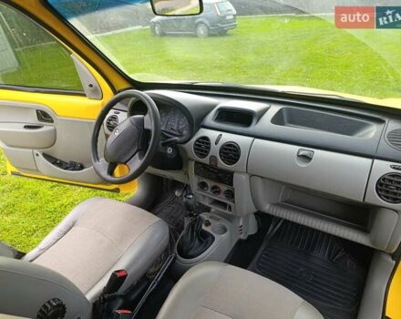 Желтый Рено Кенгу, объемом двигателя 1.46 л и пробегом 311 тыс. км за 2900 $, фото 9 на Automoto.ua