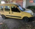 Желтый Рено Кенгу, объемом двигателя 1.46 л и пробегом 415 тыс. км за 3600 $, фото 5 на Automoto.ua