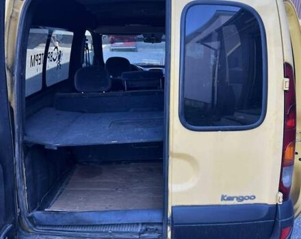 Желтый Рено Кенгу, объемом двигателя 1.46 л и пробегом 217 тыс. км за 2700 $, фото 13 на Automoto.ua