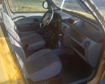 Желтый Рено Кенгу, объемом двигателя 1.5 л и пробегом 294 тыс. км за 3300 $, фото 5 на Automoto.ua