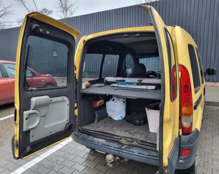 Желтый Рено Кенгу, объемом двигателя 1.5 л и пробегом 263 тыс. км за 5000 $, фото 3 на Automoto.ua