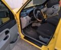 Желтый Рено Кенгу, объемом двигателя 1.5 л и пробегом 320 тыс. км за 4400 $, фото 5 на Automoto.ua