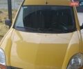 Желтый Рено Кенгу, объемом двигателя 1.46 л и пробегом 227 тыс. км за 4150 $, фото 1 на Automoto.ua
