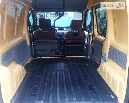 Желтый Рено Кенгу, объемом двигателя 1.5 л и пробегом 160 тыс. км за 3500 $, фото 6 на Automoto.ua