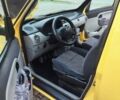 Желтый Рено Кенгу, объемом двигателя 1.46 л и пробегом 376 тыс. км за 4300 $, фото 1 на Automoto.ua