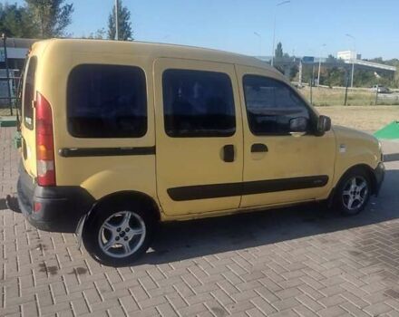 Желтый Рено Кенгу, объемом двигателя 1.46 л и пробегом 382 тыс. км за 2800 $, фото 6 на Automoto.ua