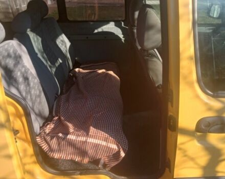 Желтый Рено Кенгу, объемом двигателя 1.5 л и пробегом 294 тыс. км за 3300 $, фото 4 на Automoto.ua