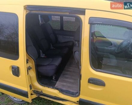 Желтый Рено Кенгу, объемом двигателя 1.5 л и пробегом 340 тыс. км за 3200 $, фото 8 на Automoto.ua