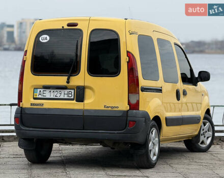 Желтый Рено Кенгу, объемом двигателя 1.46 л и пробегом 230 тыс. км за 3999 $, фото 9 на Automoto.ua