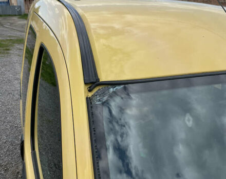 Желтый Рено Кенгу, объемом двигателя 1.5 л и пробегом 239 тыс. км за 3700 $, фото 8 на Automoto.ua
