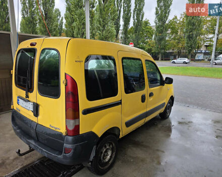 Желтый Рено Кенгу, объемом двигателя 1.46 л и пробегом 250 тыс. км за 3500 $, фото 2 на Automoto.ua