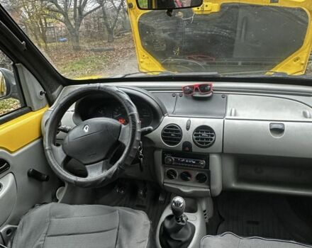 Желтый Рено Кенгу, объемом двигателя 1.9 л и пробегом 200 тыс. км за 2800 $, фото 4 на Automoto.ua