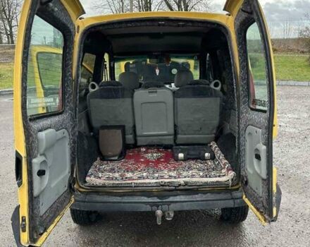 Желтый Рено Кенгу, объемом двигателя 1.46 л и пробегом 267 тыс. км за 3850 $, фото 15 на Automoto.ua