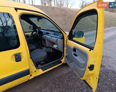 Желтый Рено Кенгу, объемом двигателя 1.5 л и пробегом 364 тыс. км за 3800 $, фото 6 на Automoto.ua