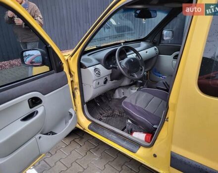 Желтый Рено Кенгу, объемом двигателя 1.5 л и пробегом 263 тыс. км за 5000 $, фото 10 на Automoto.ua