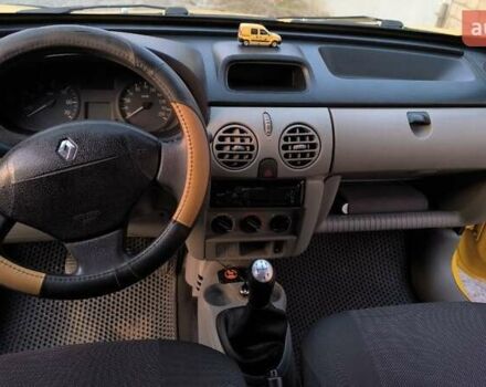Желтый Рено Кенгу, объемом двигателя 1.5 л и пробегом 320 тыс. км за 4400 $, фото 7 на Automoto.ua