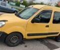 Желтый Рено Кенгу, объемом двигателя 1.5 л и пробегом 323 тыс. км за 3800 $, фото 3 на Automoto.ua