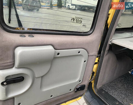 Жовтий Рено Кєнгу, об'ємом двигуна 1.46 л та пробігом 280 тис. км за 4199 $, фото 25 на Automoto.ua