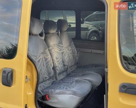 Желтый Рено Кенгу, объемом двигателя 0 л и пробегом 200 тыс. км за 3600 $, фото 7 на Automoto.ua