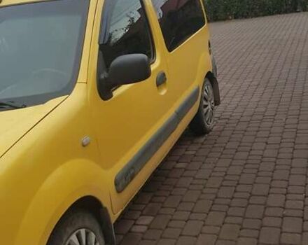 Желтый Рено Кенгу, объемом двигателя 1.5 л и пробегом 230 тыс. км за 4200 $, фото 1 на Automoto.ua