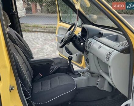 Желтый Рено Кенгу, объемом двигателя 0 л и пробегом 200 тыс. км за 3600 $, фото 12 на Automoto.ua