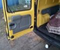 Желтый Рено Кенгу, объемом двигателя 1.5 л и пробегом 316 тыс. км за 4700 $, фото 3 на Automoto.ua