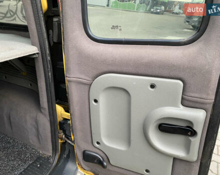 Жовтий Рено Кєнгу, об'ємом двигуна 1.46 л та пробігом 280 тис. км за 4199 $, фото 24 на Automoto.ua