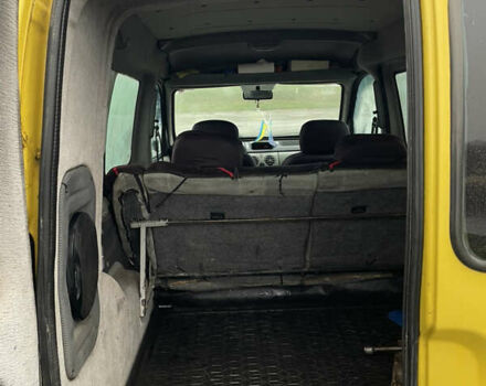 Желтый Рено Кенгу, объемом двигателя 1.5 л и пробегом 220 тыс. км за 4300 $, фото 7 на Automoto.ua