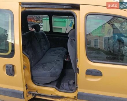 Желтый Рено Кенгу, объемом двигателя 1.46 л и пробегом 281 тыс. км за 3300 $, фото 6 на Automoto.ua