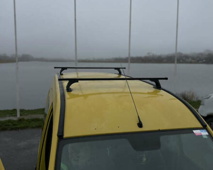 Желтый Рено Кенгу, объемом двигателя 1.5 л и пробегом 220 тыс. км за 4300 $, фото 13 на Automoto.ua