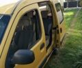 Желтый Рено Кенгу, объемом двигателя 1.46 л и пробегом 290 тыс. км за 3500 $, фото 13 на Automoto.ua