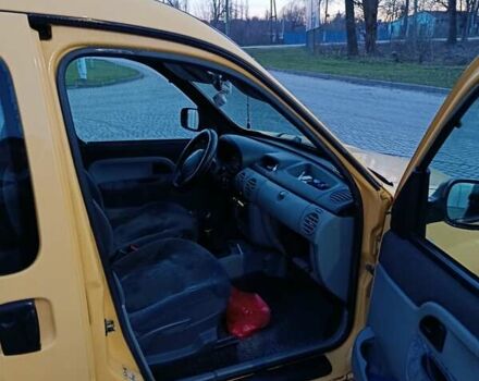 Желтый Рено Кенгу, объемом двигателя 1.46 л и пробегом 280 тыс. км за 3299 $, фото 11 на Automoto.ua