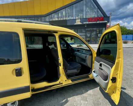 Желтый Рено Кенгу, объемом двигателя 1.5 л и пробегом 260 тыс. км за 4700 $, фото 8 на Automoto.ua