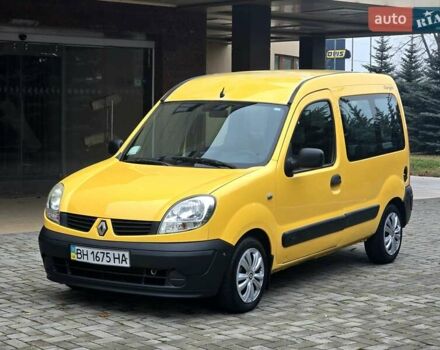 Желтый Рено Кенгу, объемом двигателя 1.5 л и пробегом 200 тыс. км за 3300 $, фото 2 на Automoto.ua