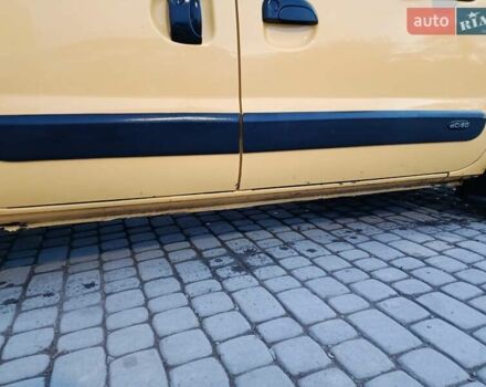 Желтый Рено Кенгу, объемом двигателя 1.46 л и пробегом 280 тыс. км за 3299 $, фото 7 на Automoto.ua