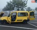 Желтый Рено Кенгу, объемом двигателя 1.5 л и пробегом 303 тыс. км за 3500 $, фото 10 на Automoto.ua