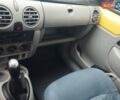 Желтый Рено Кенгу, объемом двигателя 1.5 л и пробегом 303 тыс. км за 3500 $, фото 2 на Automoto.ua