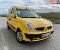 Желтый Рено Кенгу, объемом двигателя 1.5 л и пробегом 233 тыс. км за 4150 $, фото 1 на Automoto.ua
