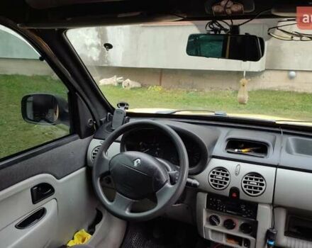 Желтый Рено Кенгу, объемом двигателя 1.5 л и пробегом 204 тыс. км за 4500 $, фото 10 на Automoto.ua